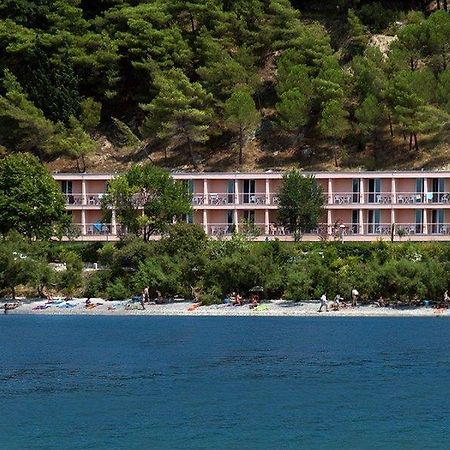 Brzet Hotel Omis Bagian luar foto