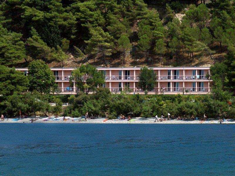 Brzet Hotel Omis Bagian luar foto